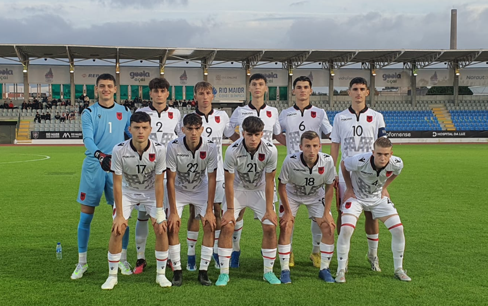Kualifikueset e EURO 2024/ Shqipëria U-17 luan ndeshjen e parë me Portugalinë