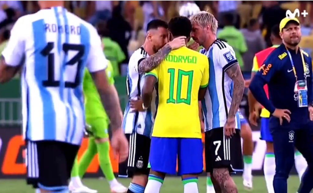 VIDEO/ “Frikacak, e dimë se si e fituar Kupën e Botës”, Rodrigo përplaset me Mesin në sfidën Brazil-Argjentinë