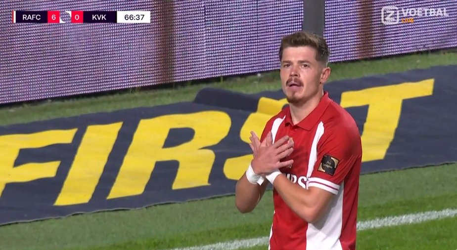 VIDEO/ Arbnor Muja e feston ftesën e Shqipërisë me gol, sulmuesi i Shqipërisë tund rrjetën kundër Standard Liege