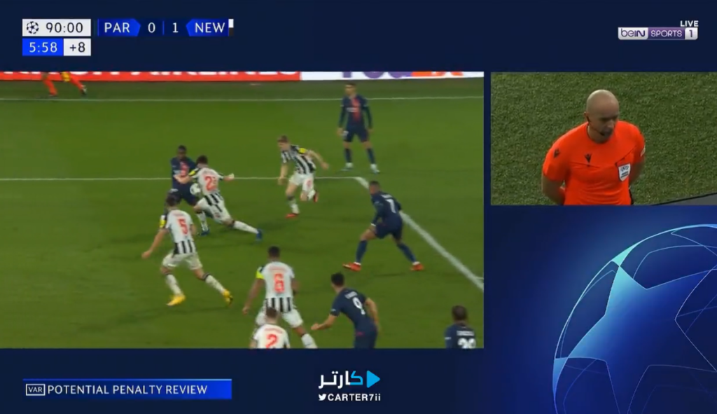 VIDEO/ Vjedhje apo penallti e merituar?! Rrjeti zien për golin e PSG-së në minutën e 98, i hoqi Newcastle-t vendin e dytë nga duart