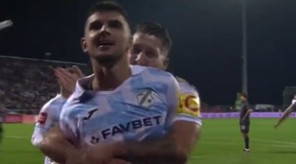 VIDEO/ Gol si rrallë herë më parë, mesfushori shqiptar i shënon Dinamos së Zagrebit