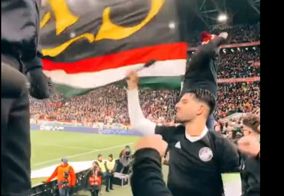 VIDEO/ Festë e madhe për kualifikimin e Hungarisë, kapiteni këndon me ultrasit dhe konsumon alkol në stadium