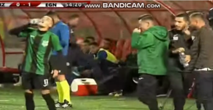 LIVE, Erzeni-Egnatia/ Zejnulloi shënon një gol klasi, trajneri i Erzenit godet shishen e ujit nga mërzia (VIDEO)