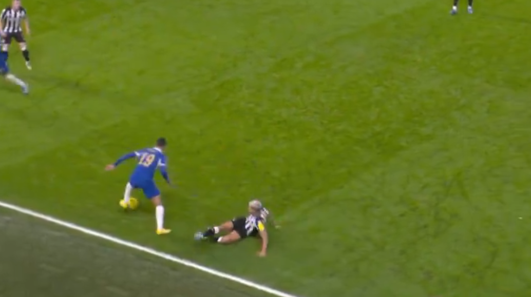 VIDEO/ “Shihemi më vonë”! Chelsea ngre në qiell “degjenerim” që Armando Broja i bëri lojtarit të Newcastle