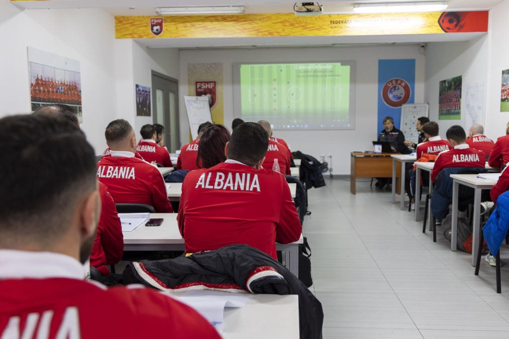 FSHF hap regjistrimet në kursin e trajnerëve të licencës UEFA B për zonën e Tiranës