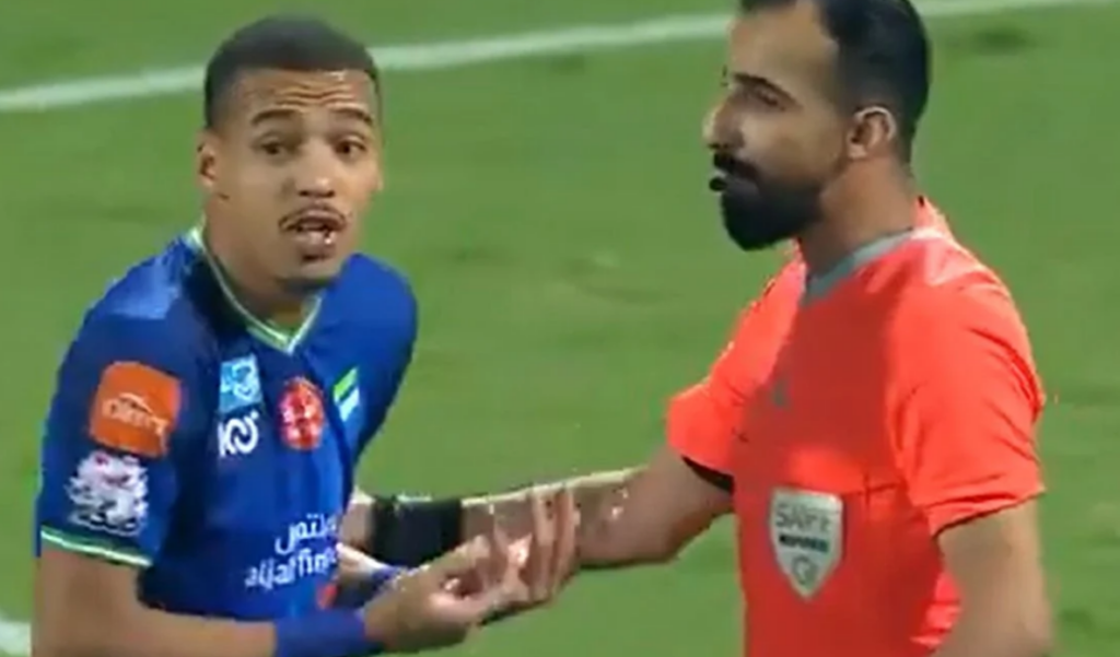 VIDEO/ Arabia Saudite nuk e blen dot klasin e Europës me para, japin penalltinë më absurde që është parë ndonjëherë